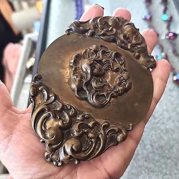 Massive Vintage Ornate Art Nouveau Belt Buckle - Picture 6 of 8